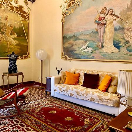 Sake Maison De Charme - Fascinating Ancient Sicilian Mansion คาตาเนีย ภายนอก รูปภาพ