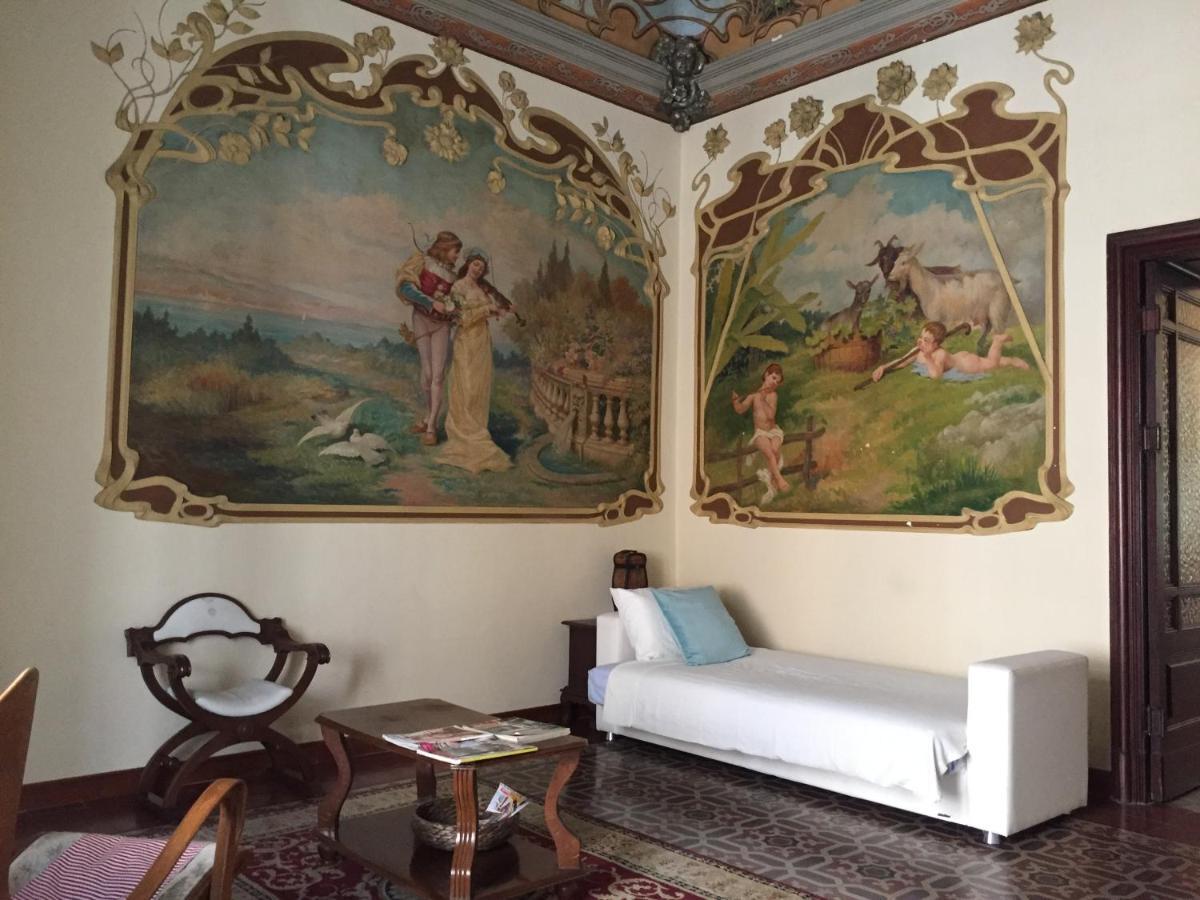 Sake Maison De Charme - Fascinating Ancient Sicilian Mansion คาตาเนีย ภายนอก รูปภาพ